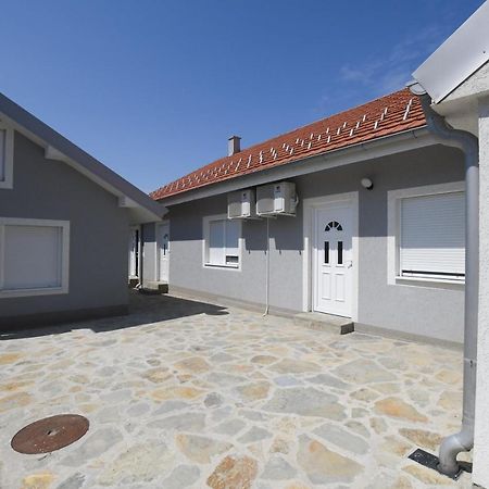 Relax Apartmani Kladovo Dış mekan fotoğraf