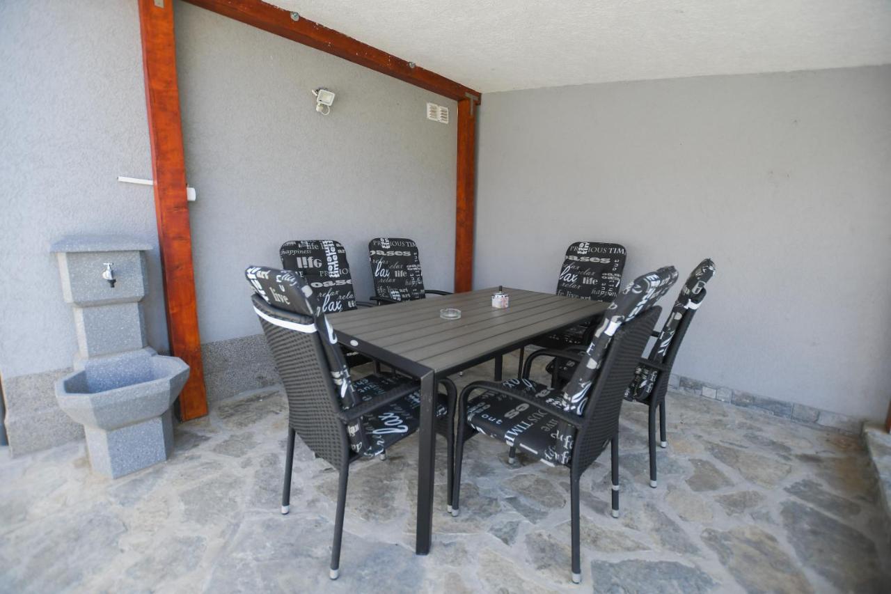Relax Apartmani Kladovo Dış mekan fotoğraf