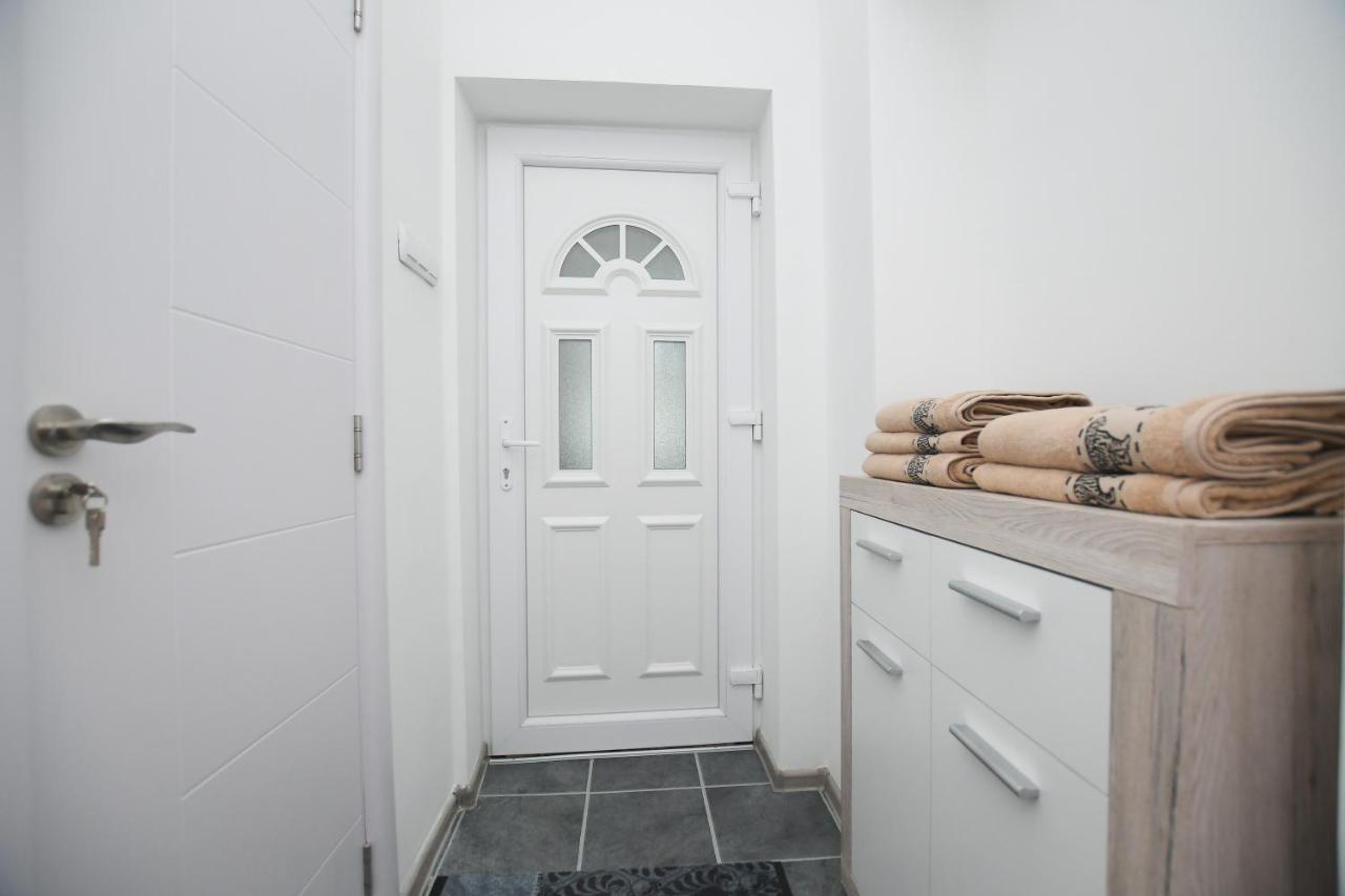Relax Apartmani Kladovo Dış mekan fotoğraf
